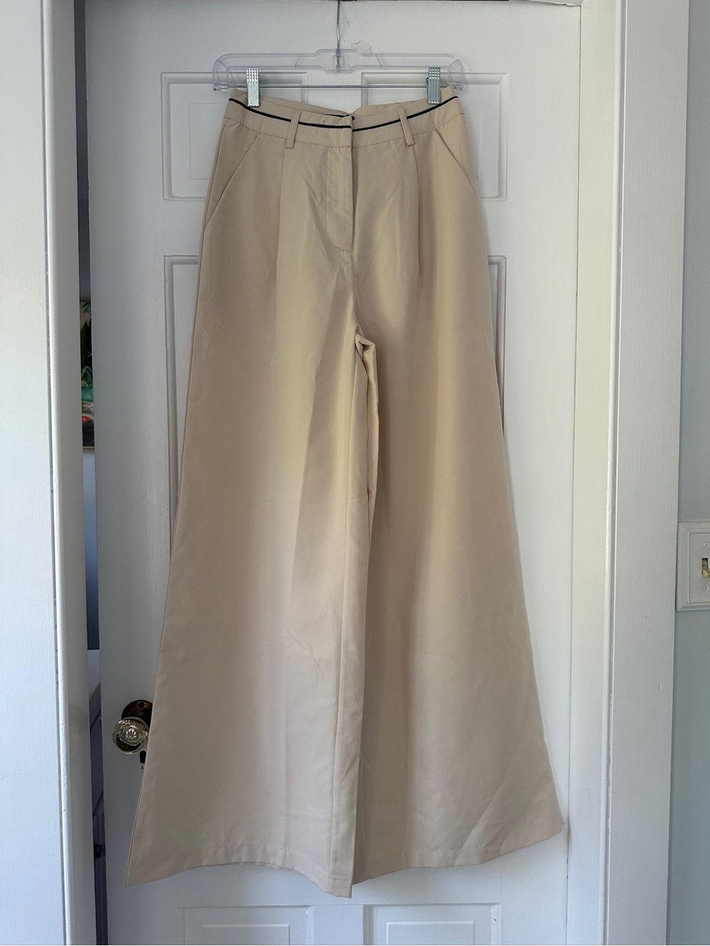 Pretty Little Thing High Waisted Wide Leg Cream Ivory Tailored Trousers Size 0
